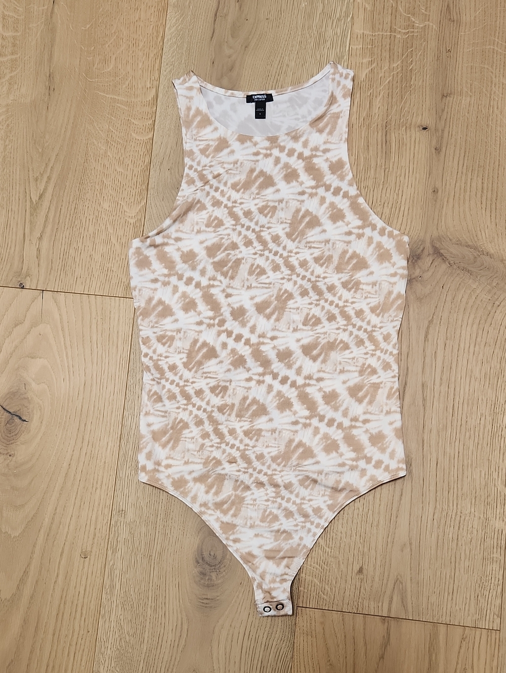 Beige Tie-Dye High-Neck Bodysuit